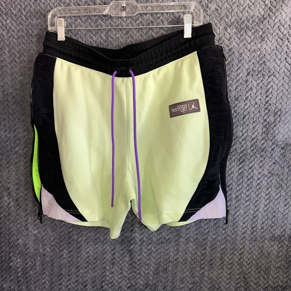 Nike Air‎ Jordan Shorts Mens M 23 Engineered Side Zippers Green Jogger
